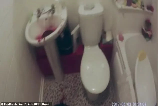 23岁足球教练被家暴,足球教练虐待儿童