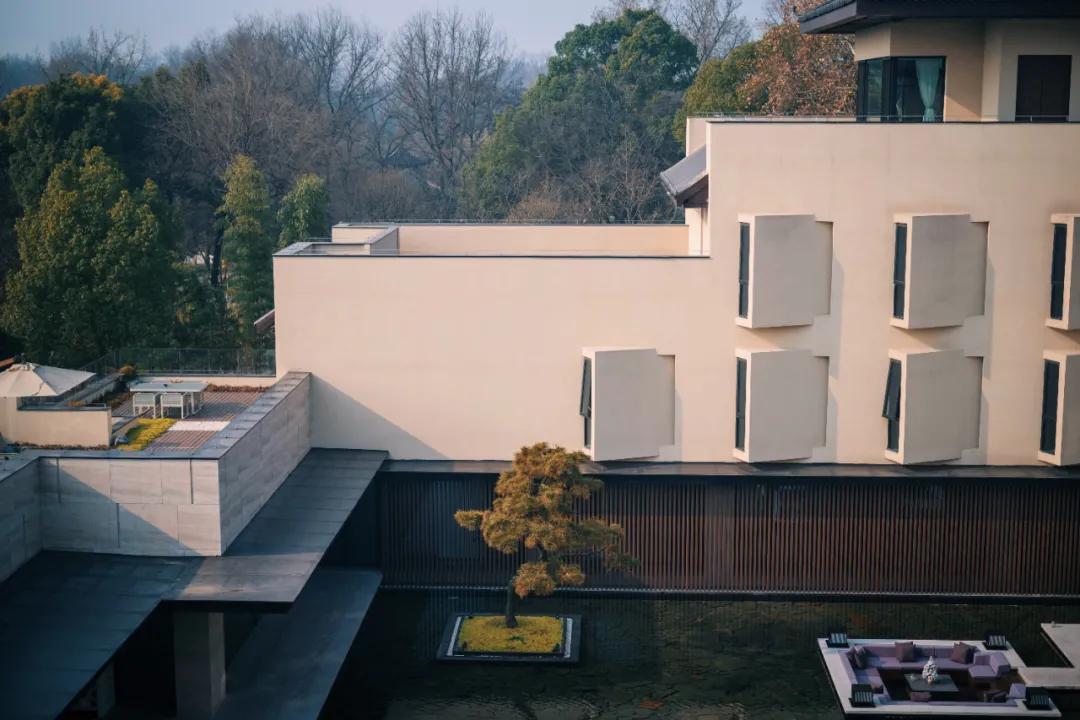 这家国宾馆，简直就好看的不像是国宾馆