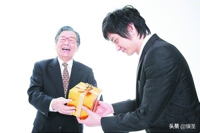 领导送礼小妙招,怎么给职场上的领导送礼