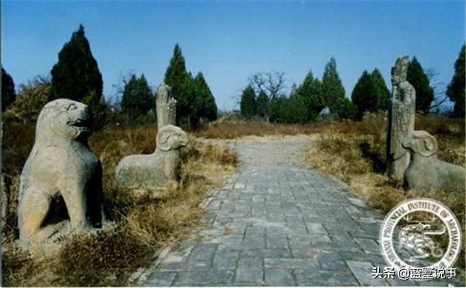 山西夏县司马光墓，碑文为苏东坡书