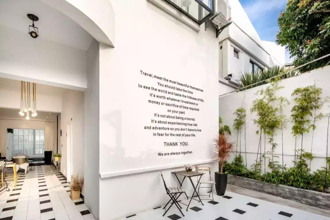 藏在海边的摩洛哥花园!夫妻俩不懂设计,却造出厦门最美网红民宿