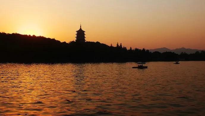 机票白菜价140元起全国各地出发,广州出发机票低至1折起