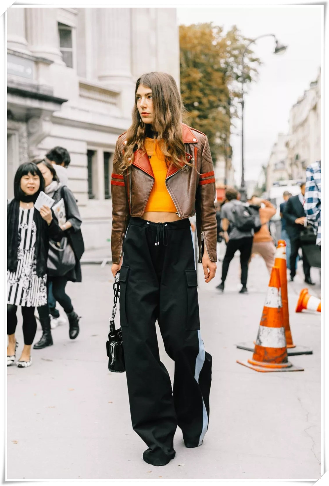 长款皮衣怎么穿出时尚感,长款皮衣怎么作为内搭衣服穿