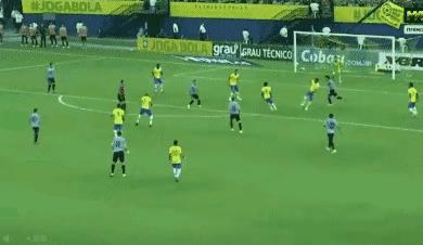 中国球员射门缺陷,中国前锋有什么特点