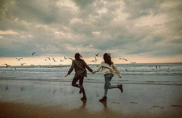 “我爱你，我想请你吃饭。”