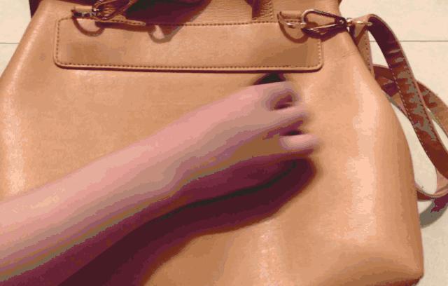 皮衣衣服皱巴巴怎么弄平整,皮衣服有褶皱怎么弄平