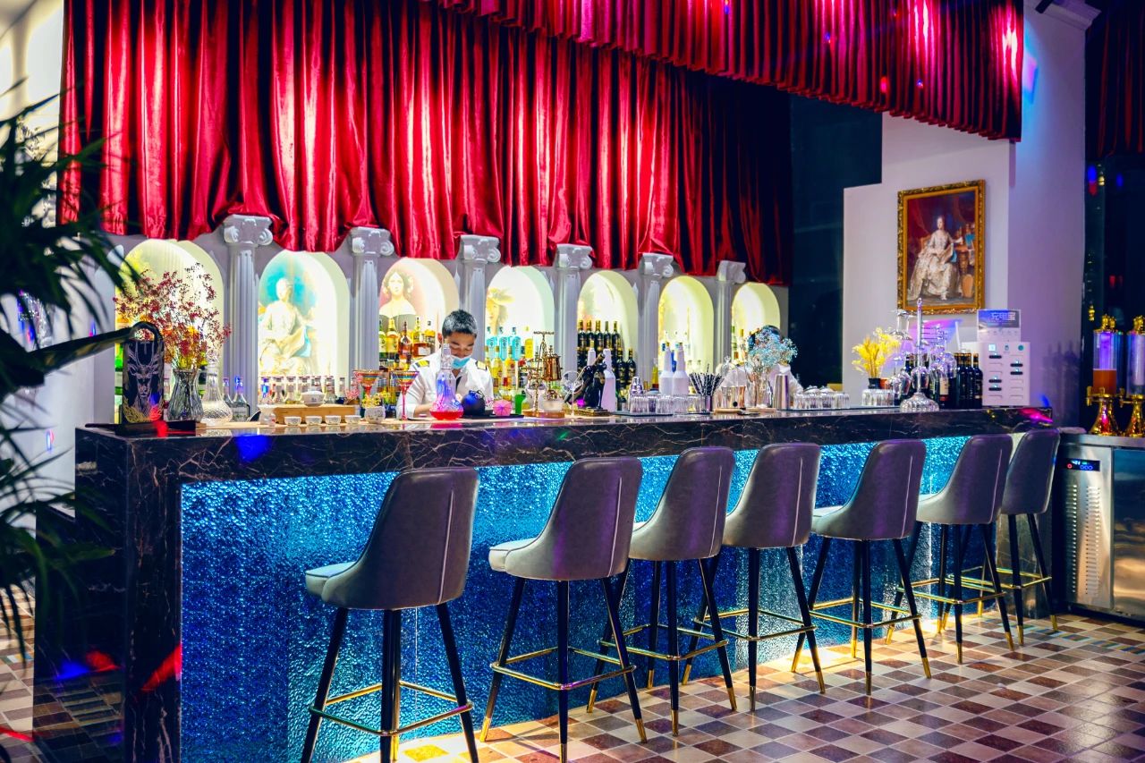 战斗民族餐厅,战斗民族的俄餐