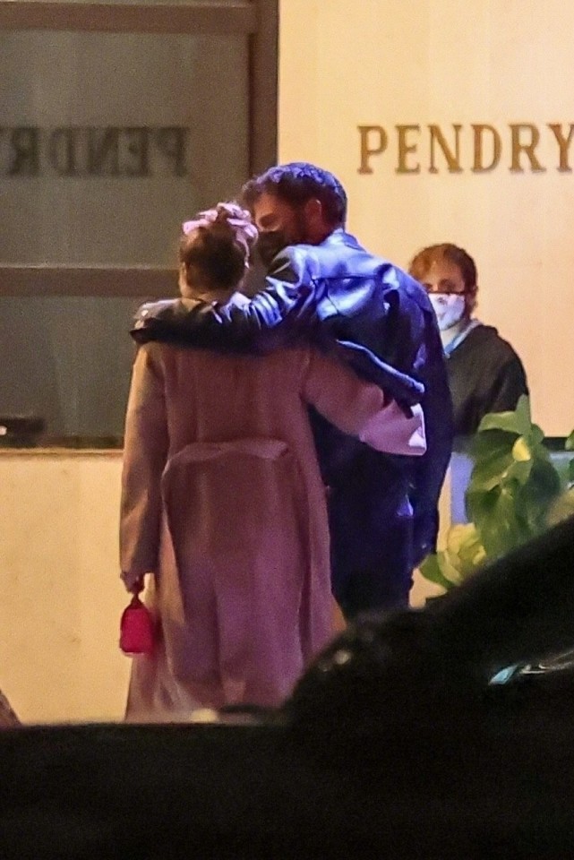 大本讨论蝙蝠侠,大本蝙蝠侠恋爱