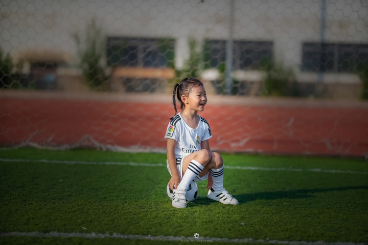 奶爸给宝宝拍摄的视频,奶爸给儿女拍照