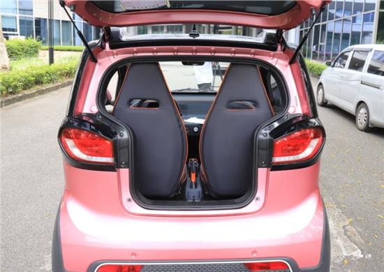 一款动感十足的汽车,开起来有趣的车