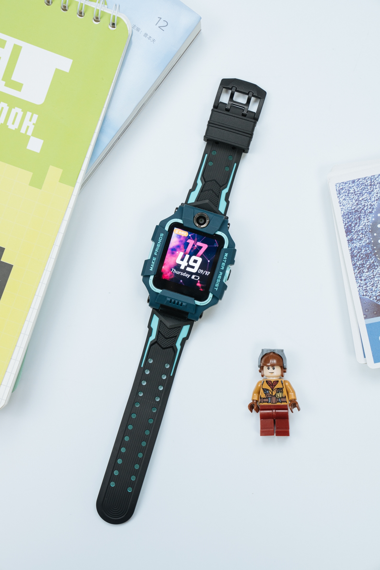 3608xs和小天才q1r手表哪个好,儿童手表360好还是小天才好