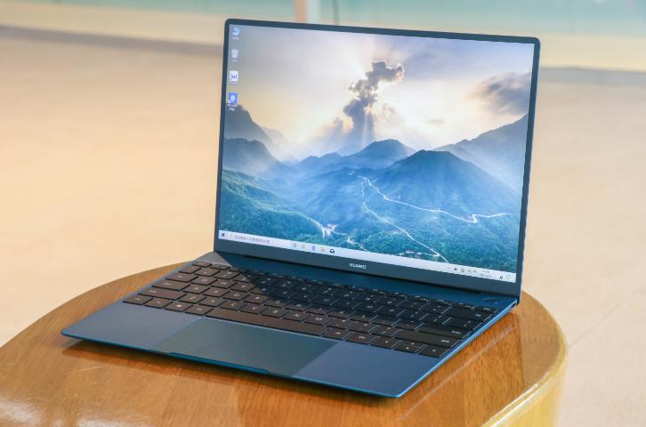 荣耀和华为,到底有哪些区别?一个潮流一个内敛