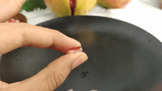 吃石榴不吐皮,吃石榴不吐籽的石榴