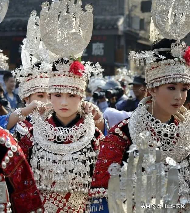 少数民族的饰品有什么,民族特色首饰