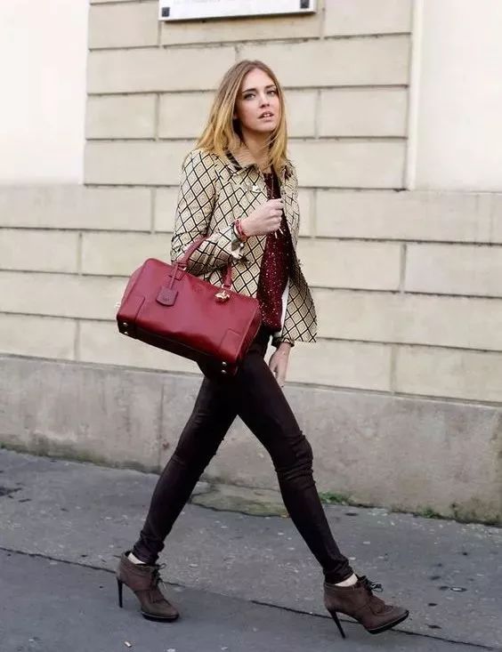 精致女孩一生必备的30个包包,精致女孩包包里必备好物