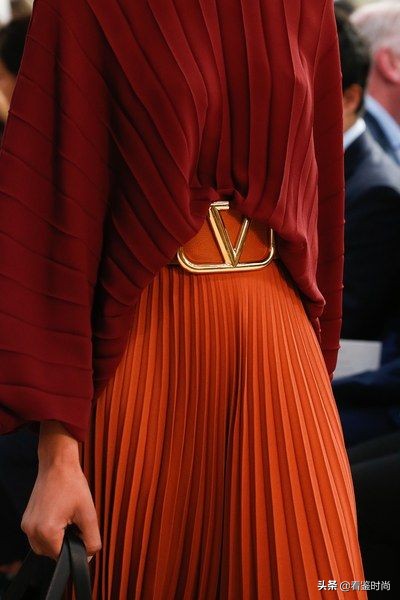 为什么大牌衣服是100%聚酯纤维,为什么大牌都用聚酯纤维