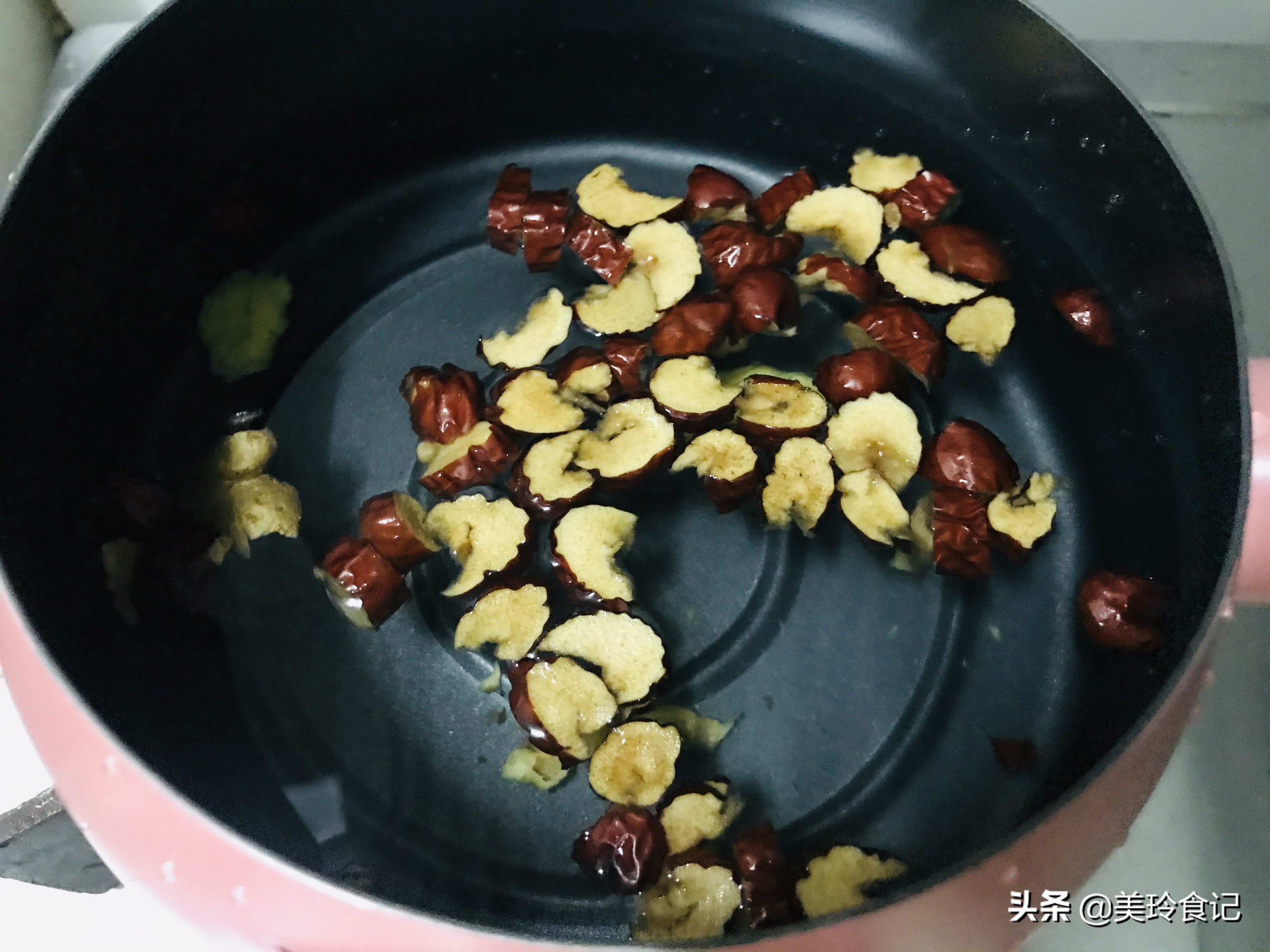 入伏寒湿体质人群喝什么养生茶,伏天女性喝什么茶能驱赶寒气