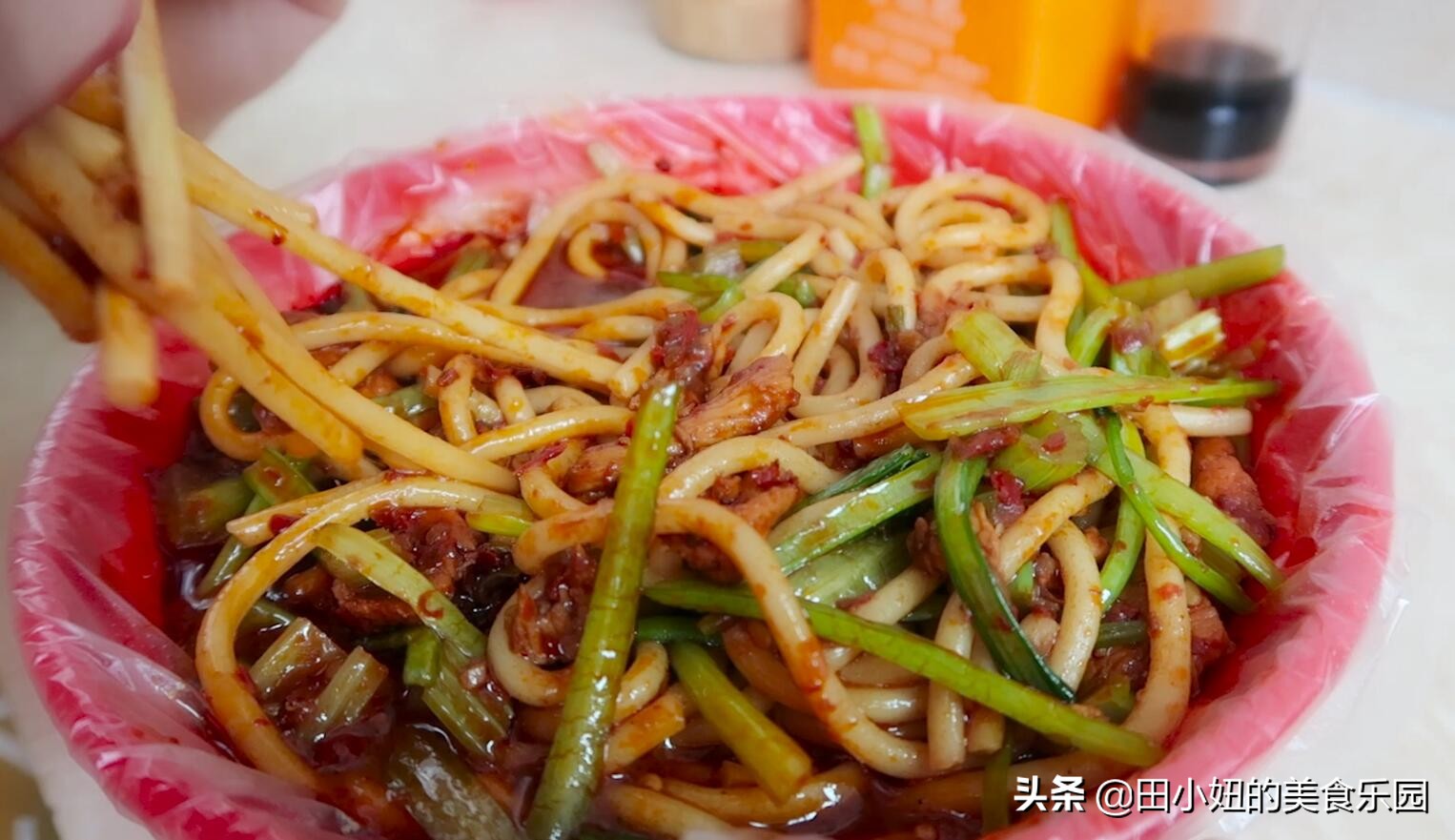 新疆妹子最喜欢吃的米粉,特别好吃的米粉店每周回家必吃