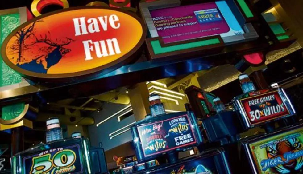 中国留学生被判5年徒刑,中国留学生被判28个月