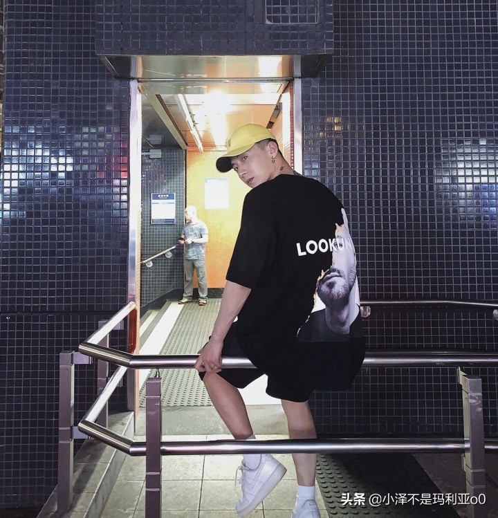 男士穿搭夏季大牌,夏季男士衣服穿搭讲解