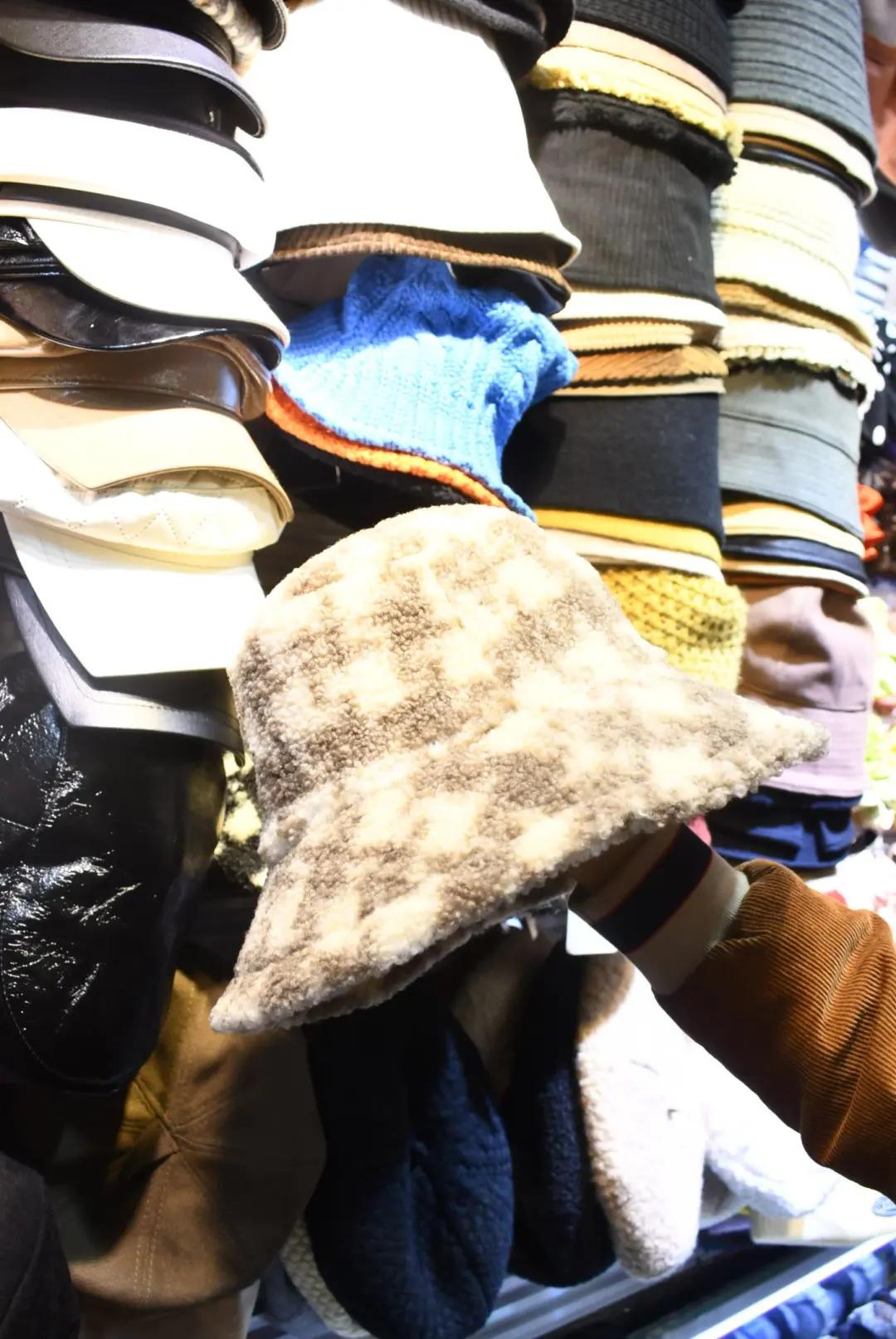 乌鲁木齐购物帽子,逛乌市