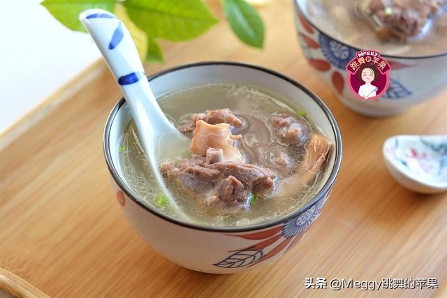 夏天多喝这碗汤清热去火汤汁鲜,夏天要多喝这道汤几分钟一大锅