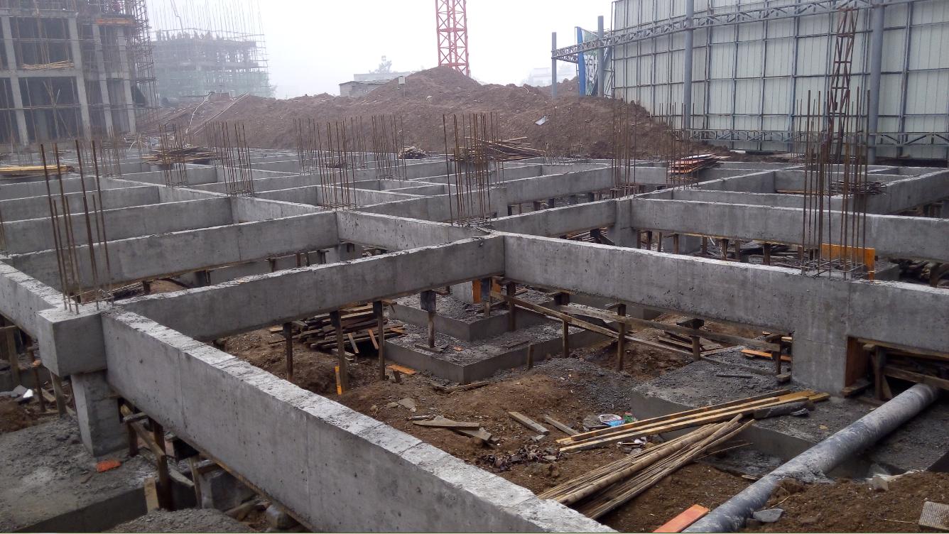 农村盖房圈梁和立柱多少合适,农村盖房子只做圈梁