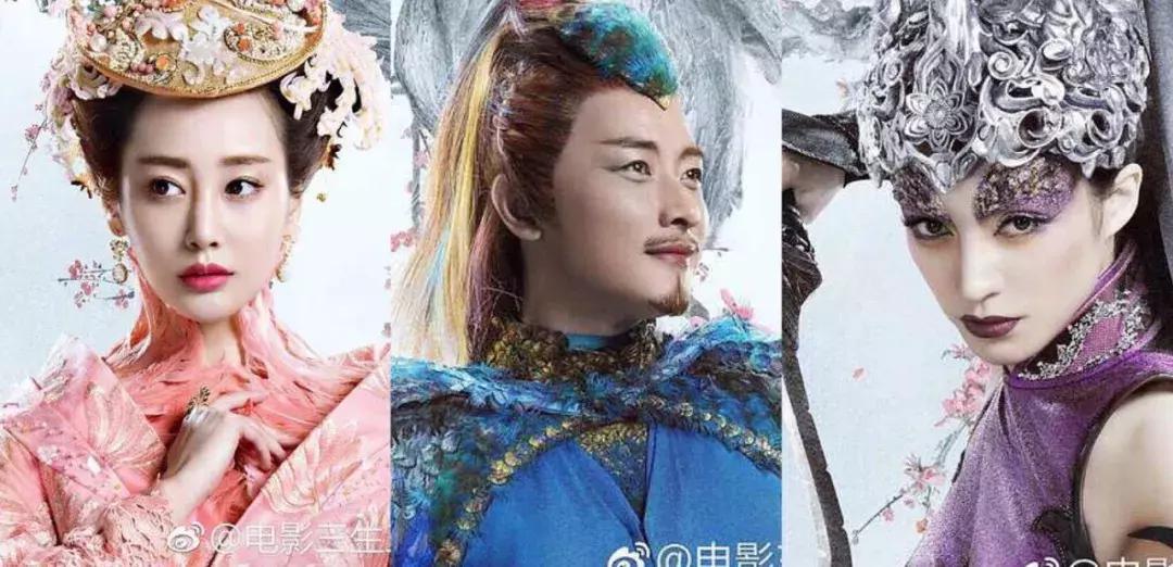 杨幂一身粉色修身礼服少女感十足,杨幂中国衣服