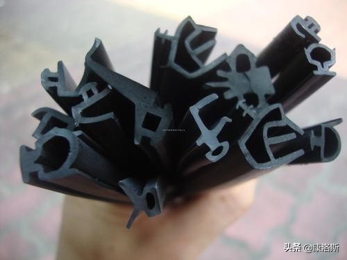 铝合金零部件生产,铝合金门窗的各种配件介绍