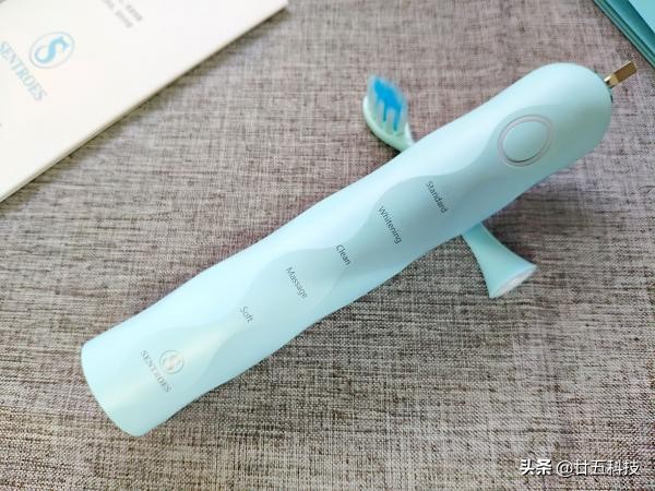 电动牙刷推荐100以内续航持久性强,实测入门必备的一款电动牙刷