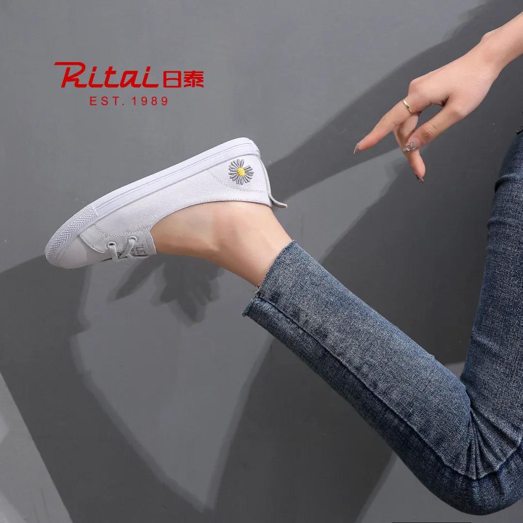 秋季用4双鞋提升时髦感,今夏必穿的三双鞋