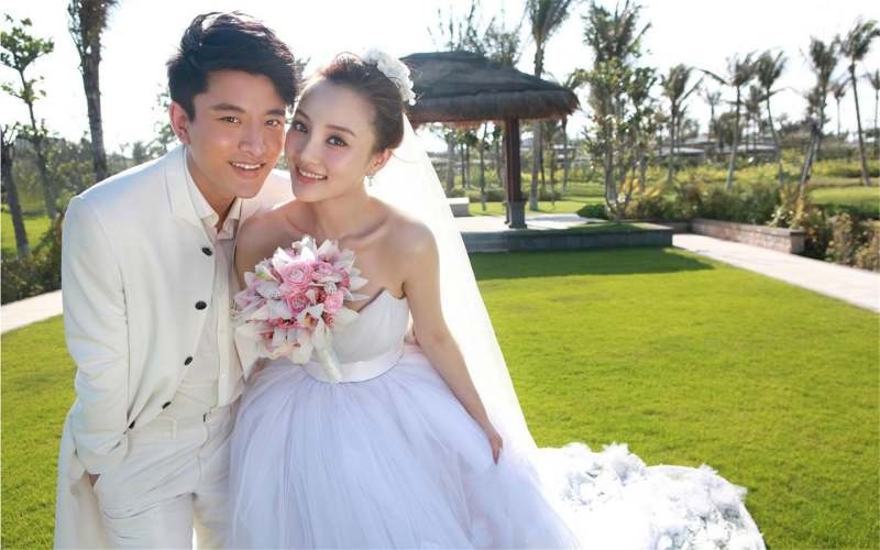 甜馨已经被改名字了么,甜馨改姓了吗