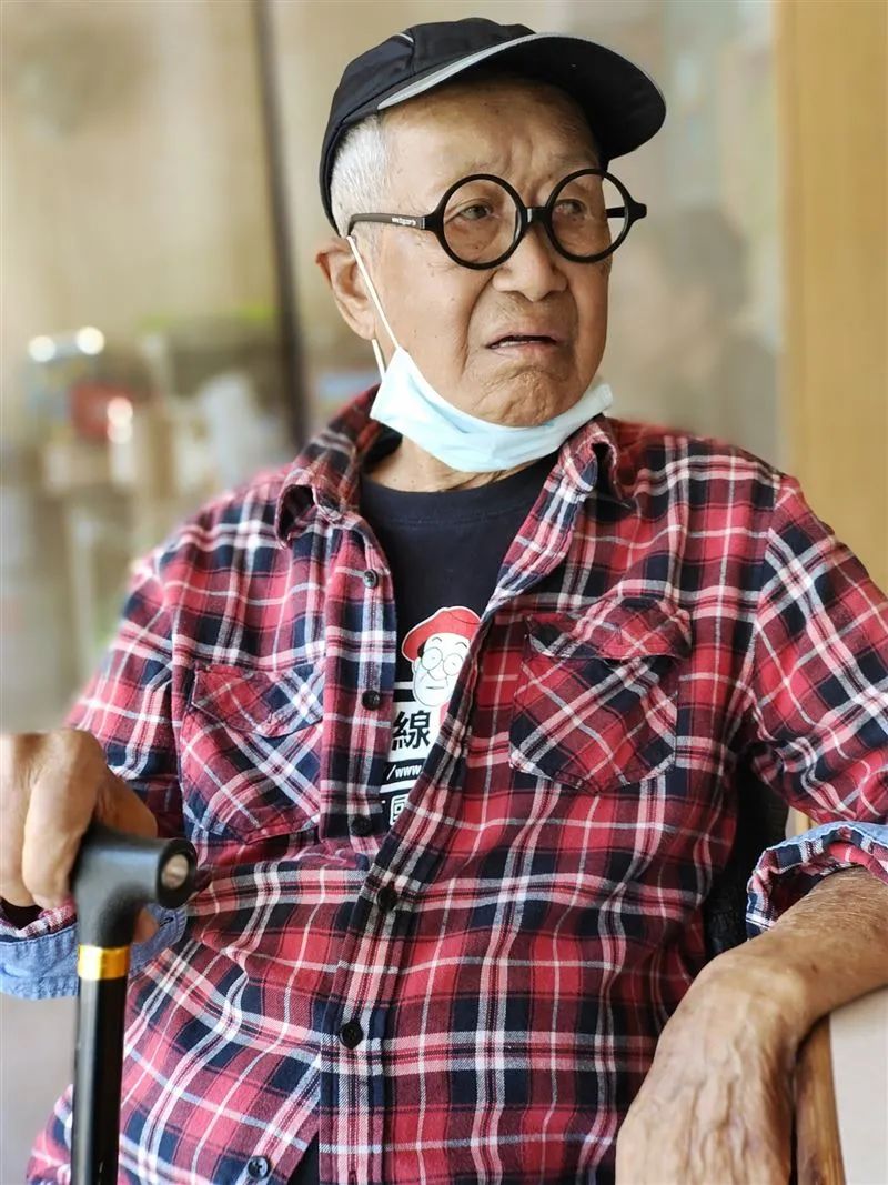 90岁老人持续高烧不退,83岁老戏骨曝因病入院