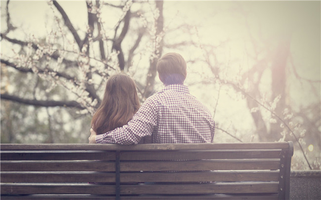 人一旦心凉了就会沉默,当一个男人心变冷的时候