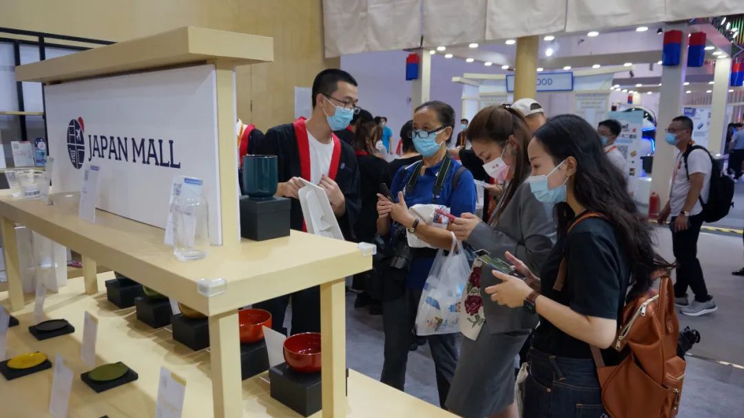 招财猫美浓烧服贸会日本展商拥抱中国电商