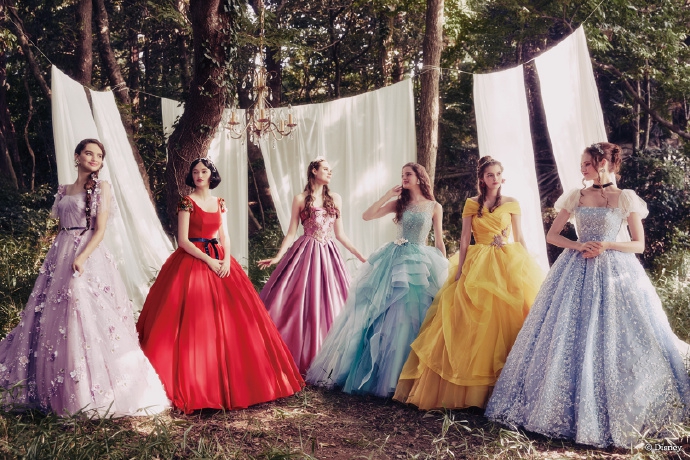 迪士尼都推出爱莎女王，安娜公主系列婚纱了，来看看你适合哪一款