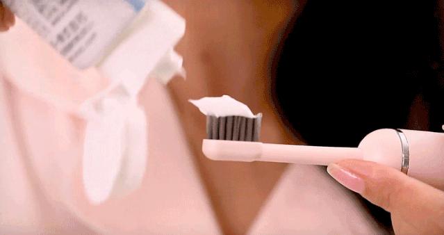 鍒风墮浼氫笂鐦句箞,澹版尝闇囧姩鐗欏埛鍒风墮