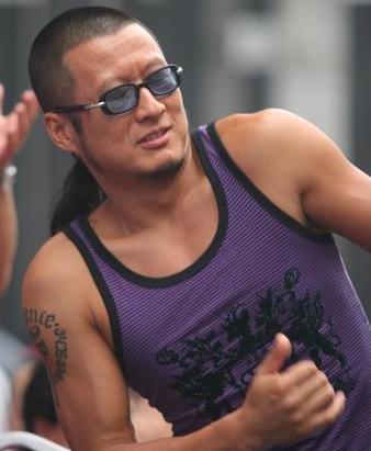 太白金星孙兴写真照,太白金星孙兴毒瘾发作名场面