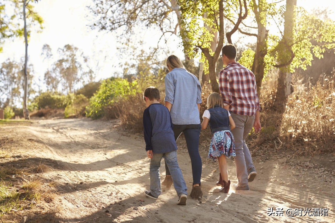 儿时拦河坝,童年趣事记录视频