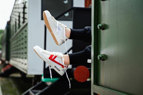 怎样看出回力鞋是真是假,想知道回力鞋质量怎么样好不好