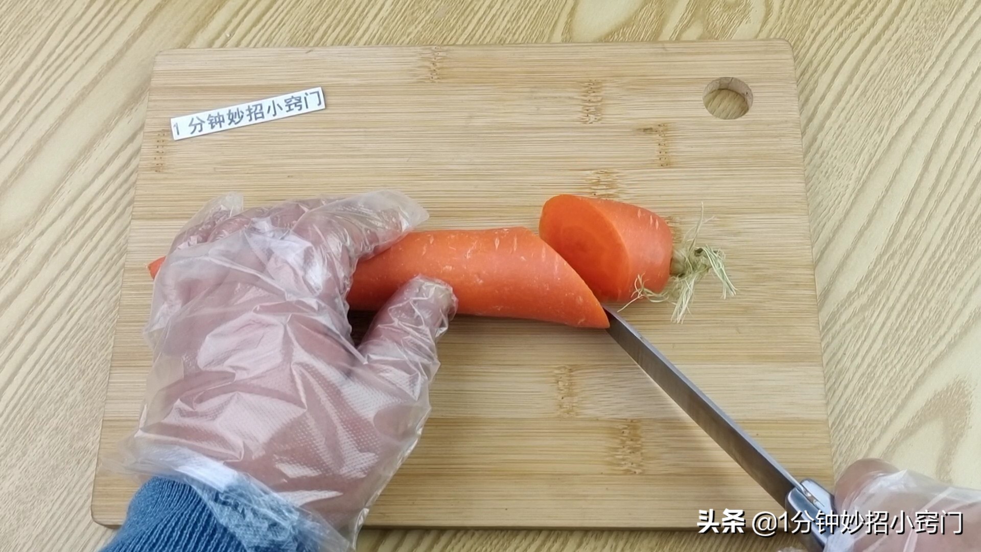 巧去鱼鳞不飞溅不脏手省时省力,最实用的刮鱼鳞工具