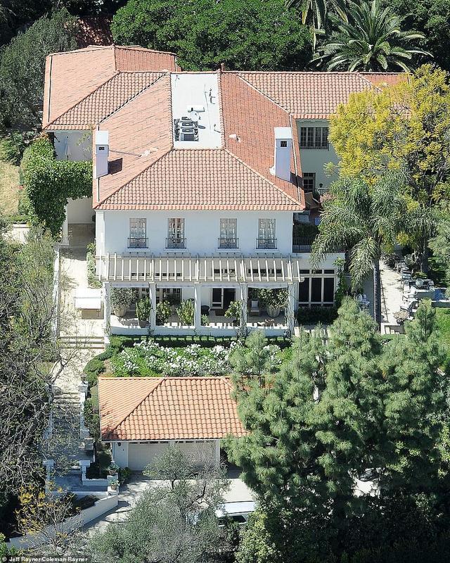 航拍国外豪华私人别墅,实景拍摄带你看豪宅国外