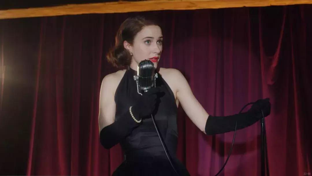 弃出轨前夫再惹桃花，纽约名媛离婚爆红，5000套美裙包裹励志大戏