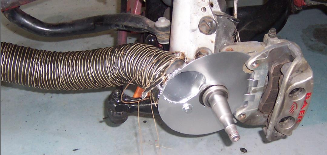 车顶砸了个洞修复要多少钱,汽车顶棚塌陷怎么修复