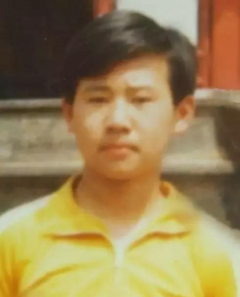 人民日报点评郭德纲岳云鹏王宝强,央视评郭德纲马云王宝强