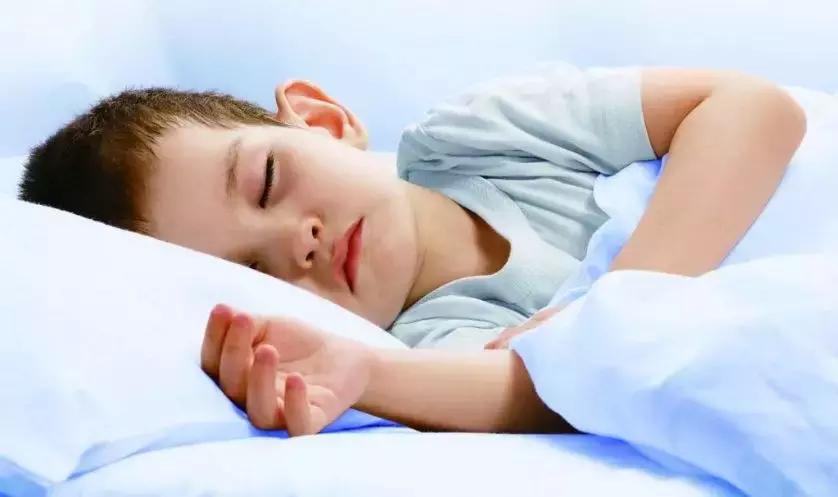 嘴巴淌口水导致嘴角溃疡怎办,嘴角溃疡长水泡怎么办