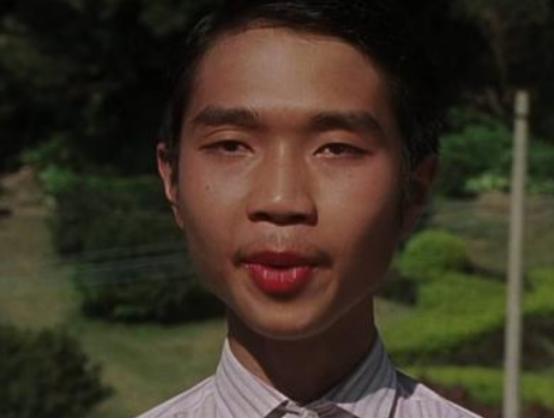 功夫里面的酱爆跳舞在哪个片段,还记得功夫里面的龅牙珍么