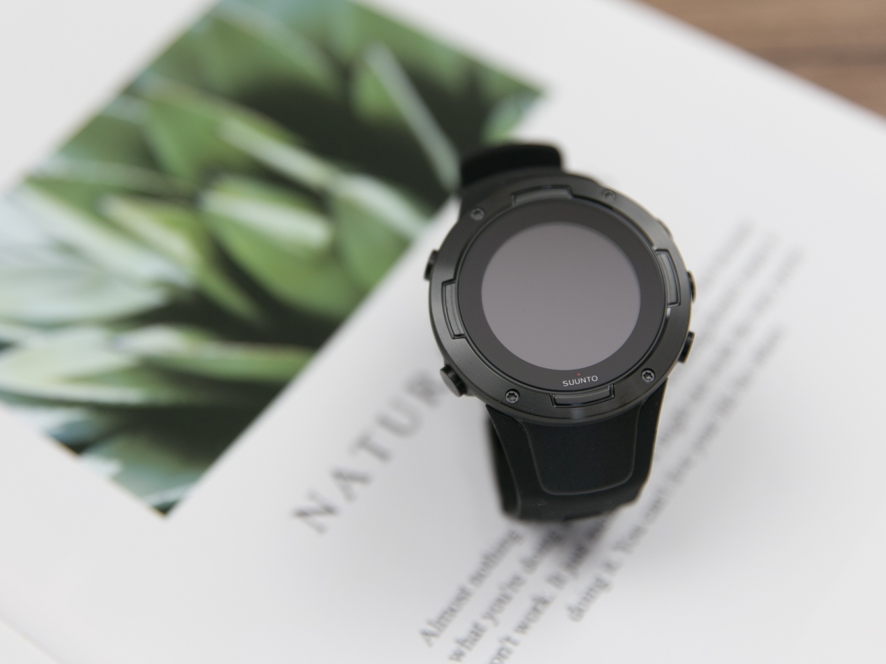 颂拓suunto3fitness智能手表功能,颂拓5专业智能腕表评测