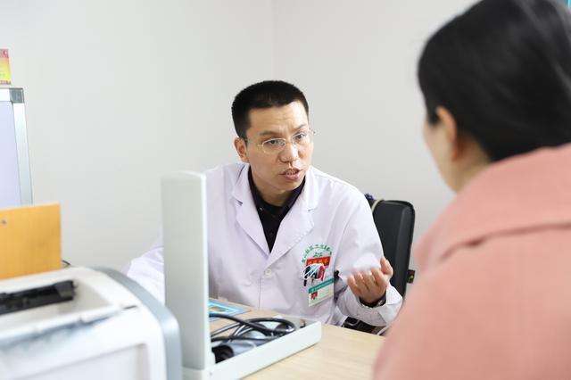 怎样去除婴儿尿布上的血渍,小宝宝尿布上面有血