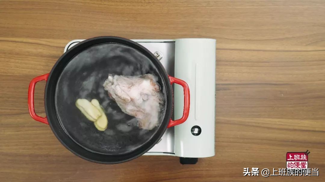 超简单的冷锅串串的做法,冷锅串串的家常做法及配方